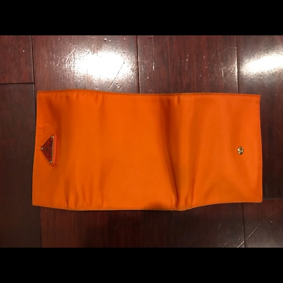 Papaya Tessuto Prada compact wallet - Picture 6 of 7